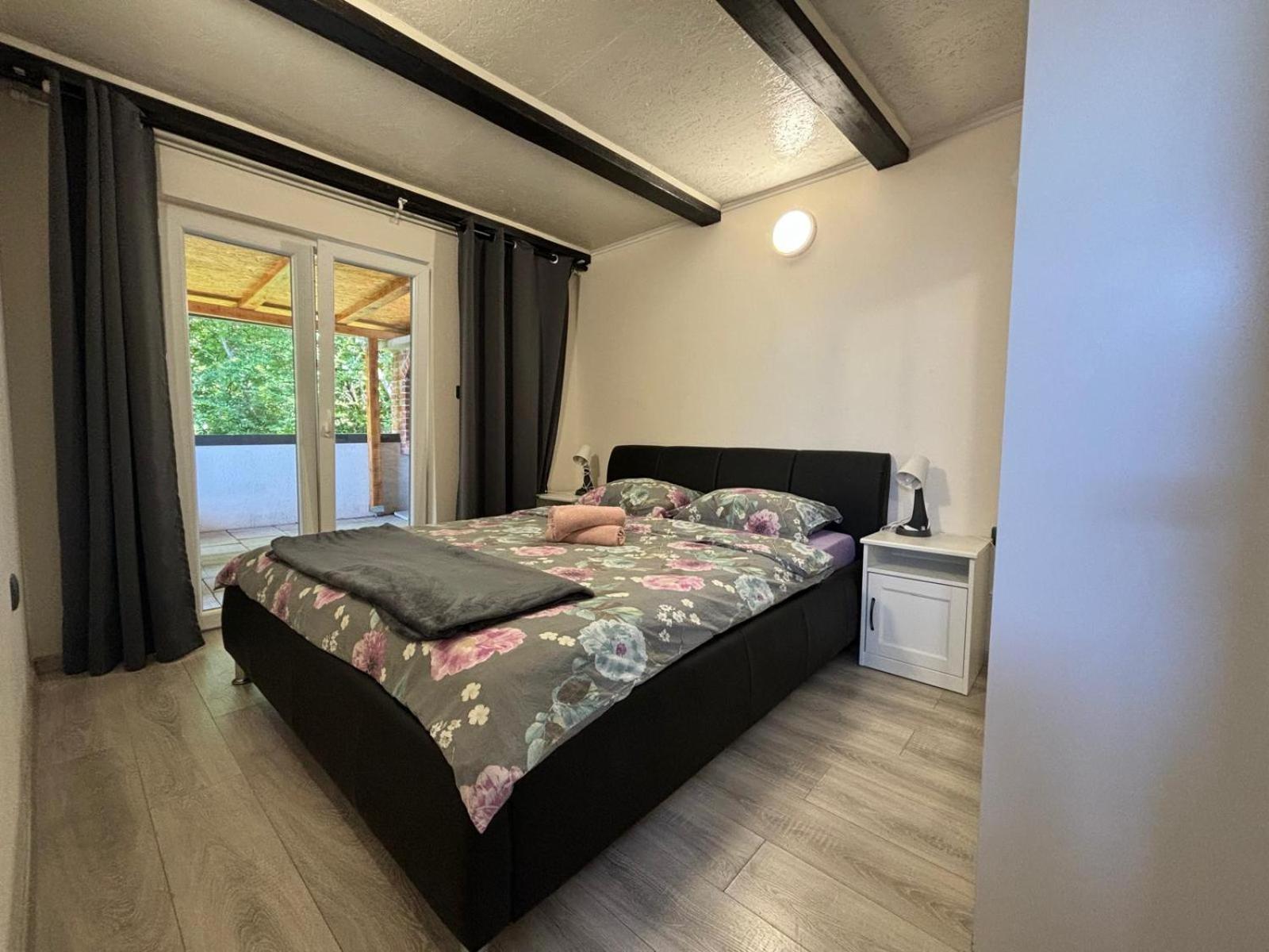 Apartmani Bosnjak 斯塔利格拉德-帕克利尼卡 外观 照片